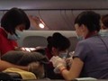 Hy hữu bé trai sinh ở độ cao 10 ngàn mét trên bầu trời Việt Nam