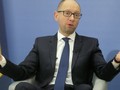 Mất ghế Thủ tướng Ukraina, ông Yatsenyuk cống hiến gấp đôi