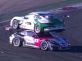 Tuy vụ hai chiếc xe Porsche đâm nhau diễn ra năm 2015 nhưng nay video này mới được công bố và thu hút hàng ngàn lượt xem.