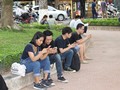 Nhiều người hài lòng với tốc độ Wi-Fi miễn phí quanh Hồ Gươm, nhưng các chuyên gia an ninh mạng luôn lưu ý người dùng cẩn trọng, tránh làm lộ một số thông tin nhạy cảm.
