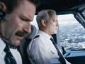 Tom Hanks hóa thân thành cơ trưởng Sully, người hùng của nước Mỹ đã cứu sống 155 hành khách trên chuyến bay định mệnh.