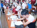 Thí sinh nộp hồ sơ đăng ký xét tuyển năm 2016.