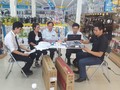 Đoàn Thanh tra Sở TT&TT kiểm tra việc thực hiện quy định về gán nhãn cho thiết bị thu xem truyền hình số. Ảnh: Theo Sở TT&TT Quảng Bình