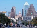 Austin là thủ phủ của tiểu bang Texas và là trung tâm quản lý hành chính của Quận Travis. Tọa lạc ở miền Trung Texas, đâylà thành phố lớn thứ 4 của Texas và thành phố lớn thứ 16 của Mỹ.