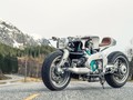 Ra mắt vào năm 1993, mẫu xe môtô Yamaha GTS1000 được coi là một trong những mẫu xe độc đáo nhất từng được Yamaha chế tạo khi sở hữu hệ thống lái phía trước gián tiếp và hàng loạt các công nghệ đi trước thời đại. Tuy nhiên do có giá đắt nên mẫu xe này đã l