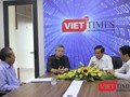 MC -- Nhà báo Lê Thọ Bình và ba vị khách mời của cuộc đối thoại: Ông Nguyễn Thanh Lâm, ông Lê Doãn Hợp và Nhà báo Hồng Thanh Quang (trái sang phải)
