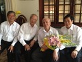 Lãnh đạo Bộ  Bưu chính, Viễn thông và Bộ TT&TT thăm ông Đặng Văn Thân năm 2013 (Ảnh: mic.gov.vn)