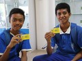 Những người Đông Timor đầu tiên đổi SIM 4G của Viettel.