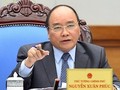 Thủ tướng cũng chỉ rõ, có thể thấy còn nhiều nội dung triển khai Chính phủ điện tử chưa được như mong đợi, như còn thiếu các văn bản làm cơ sở pháp lý cho việc kết nối, chia sẻ dữ liệu, còn rào cản trong cơ chế đầu tư ứng dụng CNTT,...