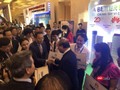 Thủ tướng Nguyễn Xuân Phúc chứng kiến Lễ trao tặng 100 bộ máy tính cho 5 trường học.