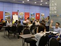 Cuộc thảo luận với các nhà nghiên cứu và người khởi nghiệp tại cuộc thi “Khởi nghiệp vì Môi trường”.