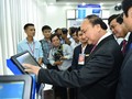 Ảnh minh họa: Thủ tướng tham quan Trung tâm hành chính công và xúc tiến đầu tư tỉnh Quảng Nam.