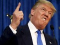 Donald Trump đã trở thành một nhân vật chính trị cực đoan đến mức công chúng hoặc ngợi ca ông hoặc bài trừ ông.