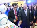 Thủ tướng gợi ý doanh nghiệp công nghệ Việt Nam thực hành khẩu hiệu hành động: sáng tạo tại Việt Nam, thiết kế tại Việt Nam, Việt Nam làm chủ công nghệ và chủ động trong sản xuất.