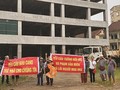 Việc chậm tiến độ nhiều năm và đội giá đã gây bức xúc cao độ cho các CBCS Báo CAND và người mua lại.