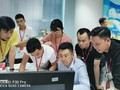 Giờ học thực hành của các sinh viên Việt Nam.
