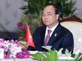Thủ tướng Nguyễn Xuân Phúc dẫn đầu đoàn đại biểu Việt Nam dự phiên toàn thể Hội nghị Cấp cao ASEAN lần thứ 35.