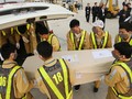 Sau khi hạ cánh đại diện các tỉnh Nghệ An, Hà Tĩnh và Quảng Bình đã tiếp nhận các thi hài, đưa về mai táng. Ảnh: Bộ Ngoại giao.
