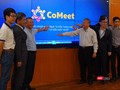 Thứ trưởng Bộ Thông tin và Truyền thông Nguyễn Thành Hưng và các đại diện Liên minh CoMeet nhấn nút chính thức khai trương giải pháp hội nghị trực tuyến Comeet.