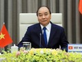 Thủ tướng Nguyễn Xuân Phúc phát biểu tại một cuộc họp trực tuyến quốc tế.