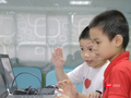 Trẻ em cần được giải thích rằng tất cả thông tin nhạy cảm chỉ có thể được chia sẻ với những người trẻ biết ngoài đời thực.