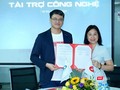Đại diện GMO-Z.com Runsystem (bìa trái) và VINASA tại lễ ký kết.