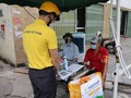Quá trình chuyển phát SGK được thực hiện nghiêm túc theo các quy định về phòng chống dịch của ngành Y tế và địa phương.