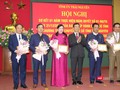Bộ trưởng Bộ Thông tin và Truyền thông Nguyễn Mạnh Hùng tặng Kỷ niệm chương "Vì sự nghiệp Thông tin và truyền thông" cho Bí thư Tỉnh ủy Thái Nguyên Nguyễn Thanh Hải và 4 cá nhân.
