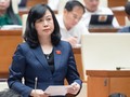 Bộ trưởng Bộ Y tế Đào Hồng Lan trao đổi về thực trạng thiếu thuốc, thiếu vật tư y tế tại phiên họp Quốc hội sáng 1/11.