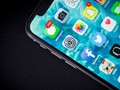Ngoài khó khăn về màn hình LCD, mức giá rẻ hơn của iPhone XC cũng là một lý do khiến máy khan hàng (Ảnh: Mashable)