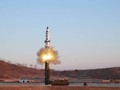 Triều Tiên phóng thêm 2 vật thể được cho là tên lửa đạn đạo tầm ngắn (Ảnh: Reuters)