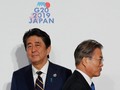 Thủ tướng Nhật Bản Shinzo Abe và Tổng thống Hàn Quốc Moon Jae-in (Ảnh: Getty)