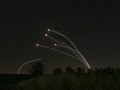 Hệ thống Vòm Sắt của Israel đánh chặn các rocket phóng từ Dải Gaza gần Sderot, Israel hồi tháng 5 năm nay (Ảnh: AP)