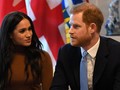 Vợ chồng Hoàng tử Harry trong một chuyến thăm Canada (Ảnh: Guardian)