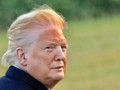 Bức ảnh chụp của William Moon cho thấy da mặt ông Trump có màu da cam, cùng một đường viền màu trắng chạy dọc chân tóc (Ảnh: William Moon)