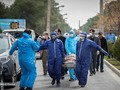 Ở một số tỉnh, thành của Iran, số người chết vi ngộ độc rượu còn cao hơn số người chết do COVID-19 (Ảnh: Fars News)