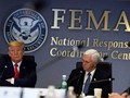 Tổng thống Mỹ Donald Trump và Phó Tổng thống Mike Pence trong một cuộc họp tại trụ sở FEMA (Ảnh: Reuters)