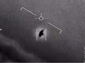 Hình ảnh UFO trong một đoạn video mà Lầu Năm Góc công bố hồi tháng trước (Ảnh: The Week)