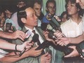 Thứ trưởng Ngoại giao Lê Mai trả lời phỏng vấn báo chí về việc bình thường hóa quan hệ Việt - Mỹ tại Hà Nội
