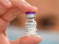 Vaccine ngừa COVID-19 có tên gọi BNT162b2 của Pfizer/BioNTech (Ảnh: FT)
