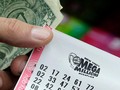 Một tấm vé của hãng Mega Millions (Ảnh: NBC News)