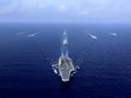 Nhóm tàu sân bay Liêu Ninh của Trung Quốc băng qua eo biển Miyako hôm thứ Bảy tuần trước (Ảnh: AFP)