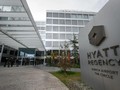 Cảnh sát đứng canh bên ngoài khách sạn Hyatt, Zurich, Thụy Sĩ, nơi tổ chức hội nghị cấp cao giữa Mỹ và Trung Quốc (Ảnh: AFP)
