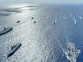 Nhóm tác chiến tàu sân bay USS Ronald Reagan và USS Carl Vinson, cùng tàu sân bay JS Ise của Nhật Bản và tàu HMS Queen Elizabeth của Anh tuần tra chung trên biển Philippines (Ảnh: SCMP)