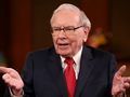 Warren Buffett đưa ra nhiều lời khuyên hữu ích được những người nổi tiếng nằm lòng (Ảnh: CNBC)