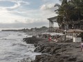 Bali, một trong số những điểm du lịch nổi tiếng nhất trong khu vực, chứng kiến số lượng khách đặt phòng khách sạn giảm (Ảnh: Bloomberg)