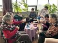 Nhiều doanh nghiệp Trung Quốc chuyển hướng sang các sản phẩm dành cho người già, trong bối cảnh già hóa dân số (Ảnh: SCMP)