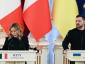Thủ tướng Italy Giorgia Meloni và nhà lãnh đạo Ukraine Vladimir Zelensky tổ chức họp báo ở Kiev ngày 24/2 (Ảnh: Getty)