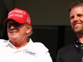 Tổng thống đắc cử Mỹ Donald Trump và con trai Eric Trump tại một CLB đánh golf ở bang Florida ngày 7/4. Ảnh: Getty.