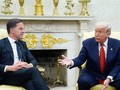 Tổng thống Hoa Kỳ Donald Trump (phải) và Tổng thư ký NATO Mark Rutte phát biểu với các nhà báo tại Washington, DC, Mỹ hôm 13/3. Ảnh: Getty.